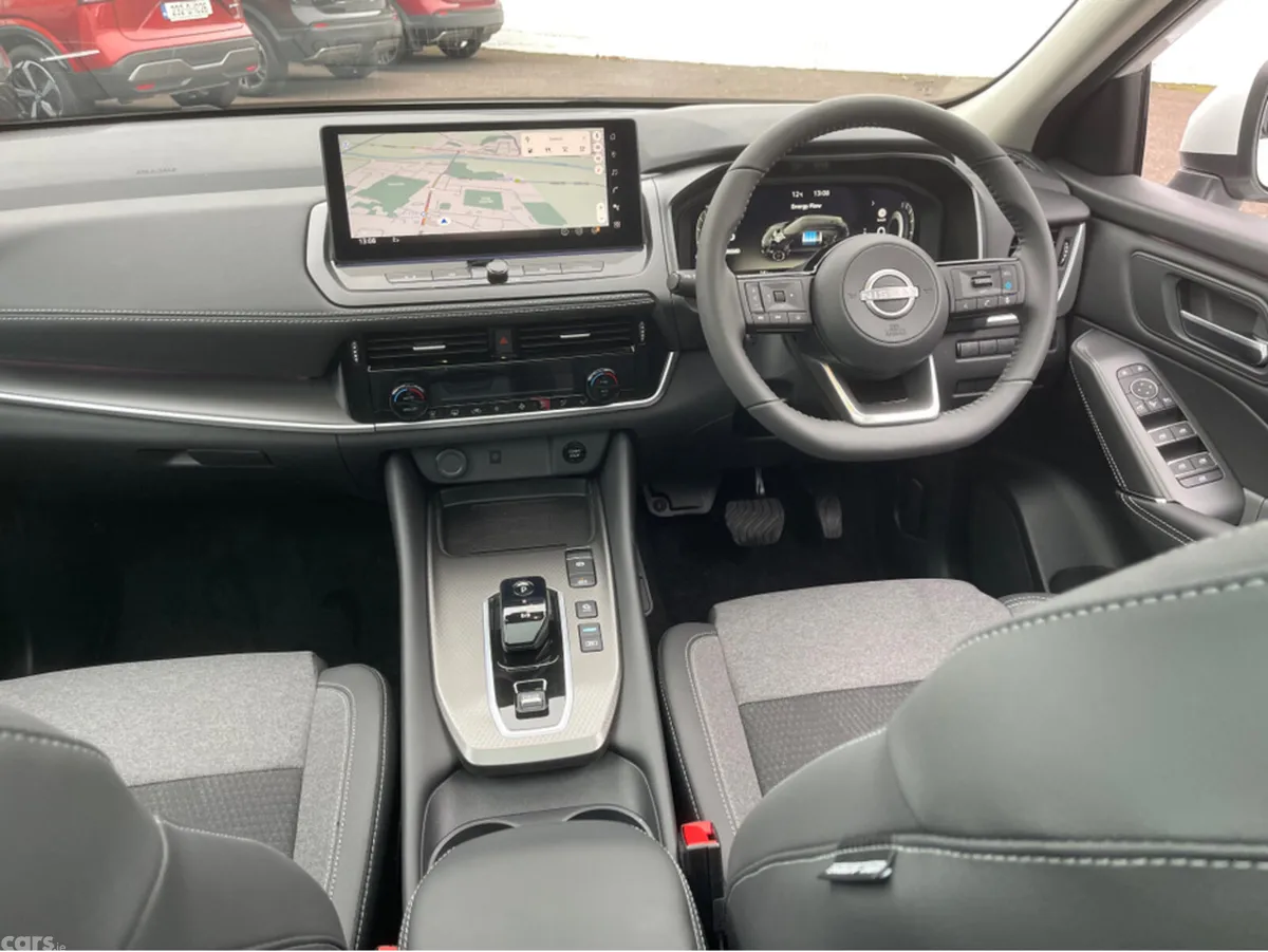 Nissan Qashqai Hatchback, Petrol Hybrid, 2026, Red