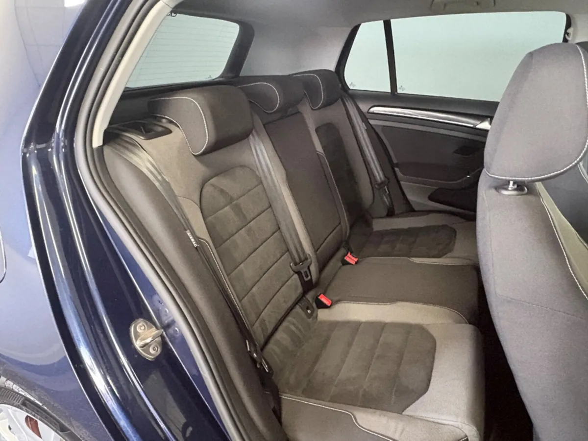 Volkswagen Golf Hatchback, Petrol, 2015, Blue