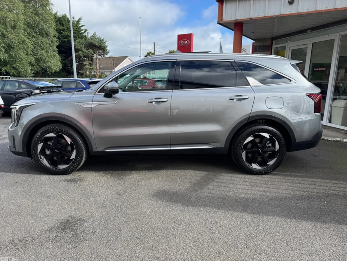 Kia Sorento MPV, Petrol Plug-in Hybrid, 2026, Grey