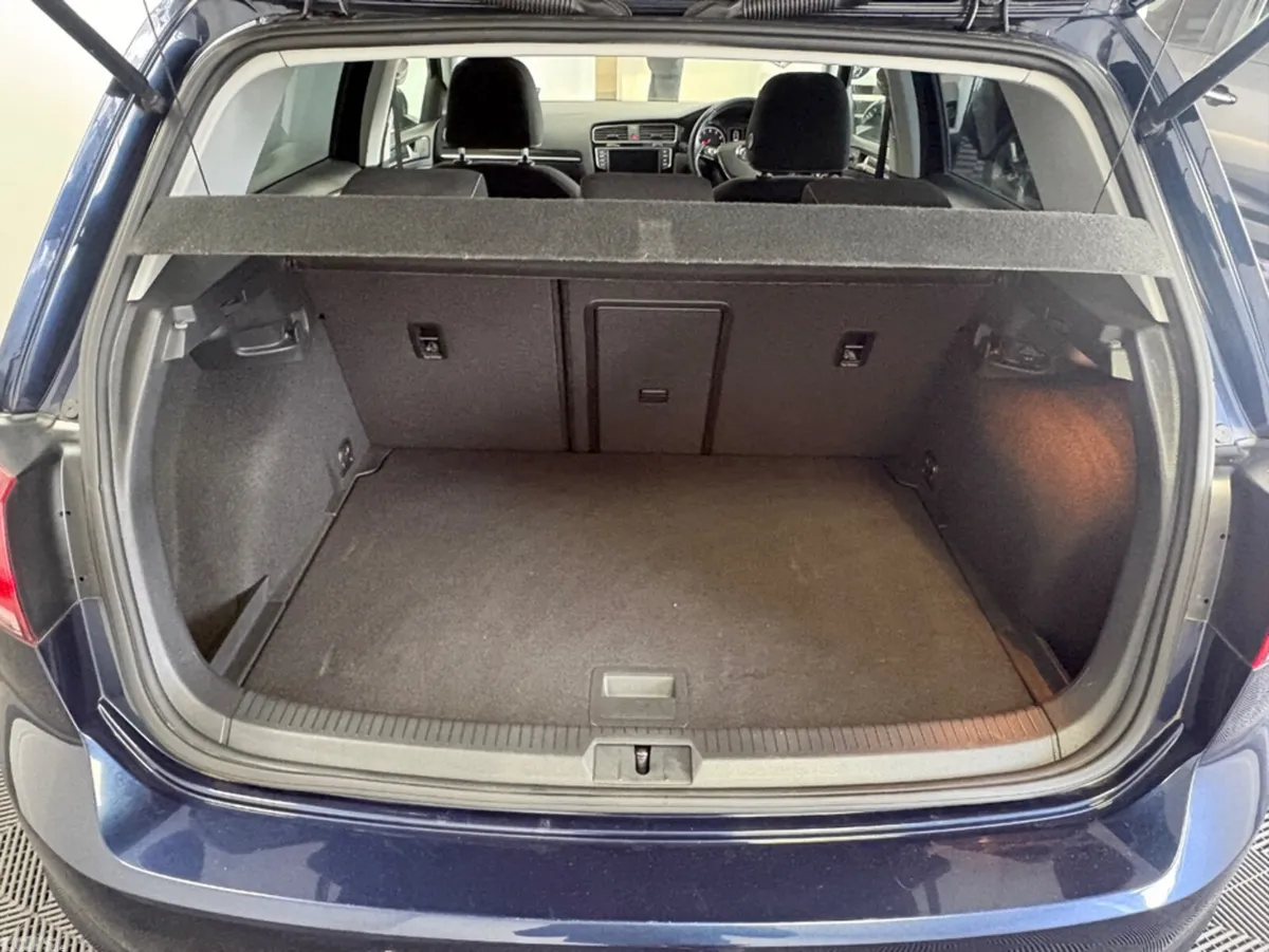 Volkswagen Golf Hatchback, Petrol, 2015, Blue