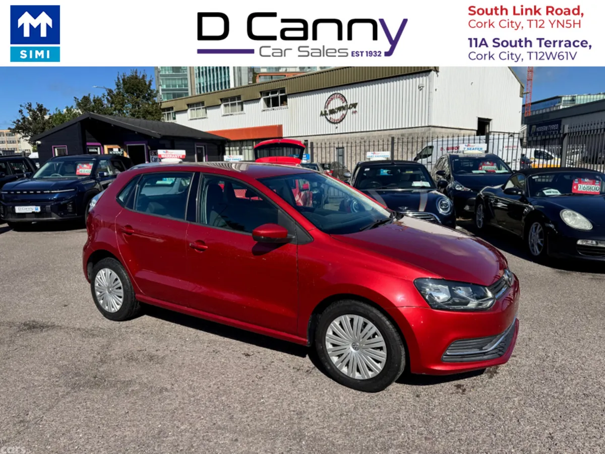Volkswagen Polo Hatchback, Petrol, 2014, Red