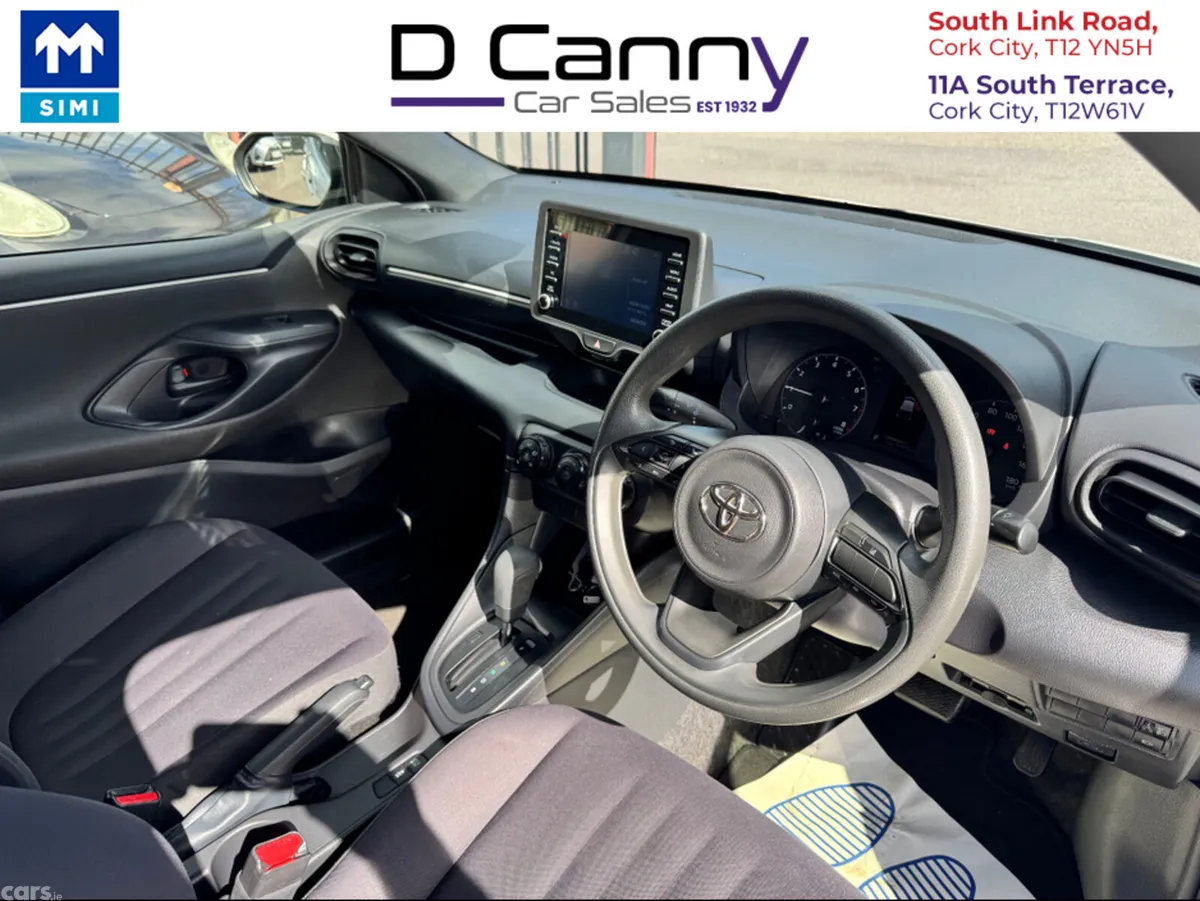 Toyota Yaris Hatchback, Petrol, 2020, White