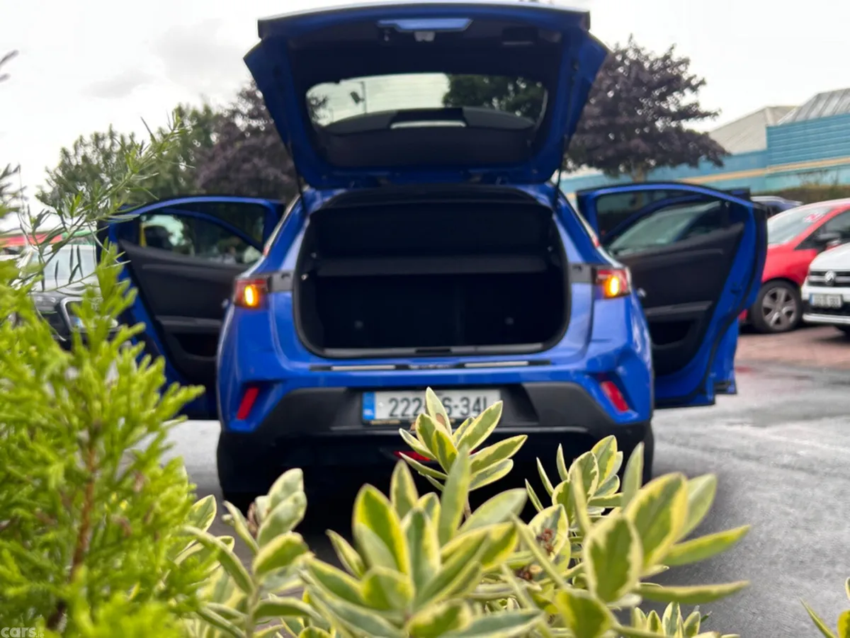 Opel Mokka SUV, Electric, 2022, Blue