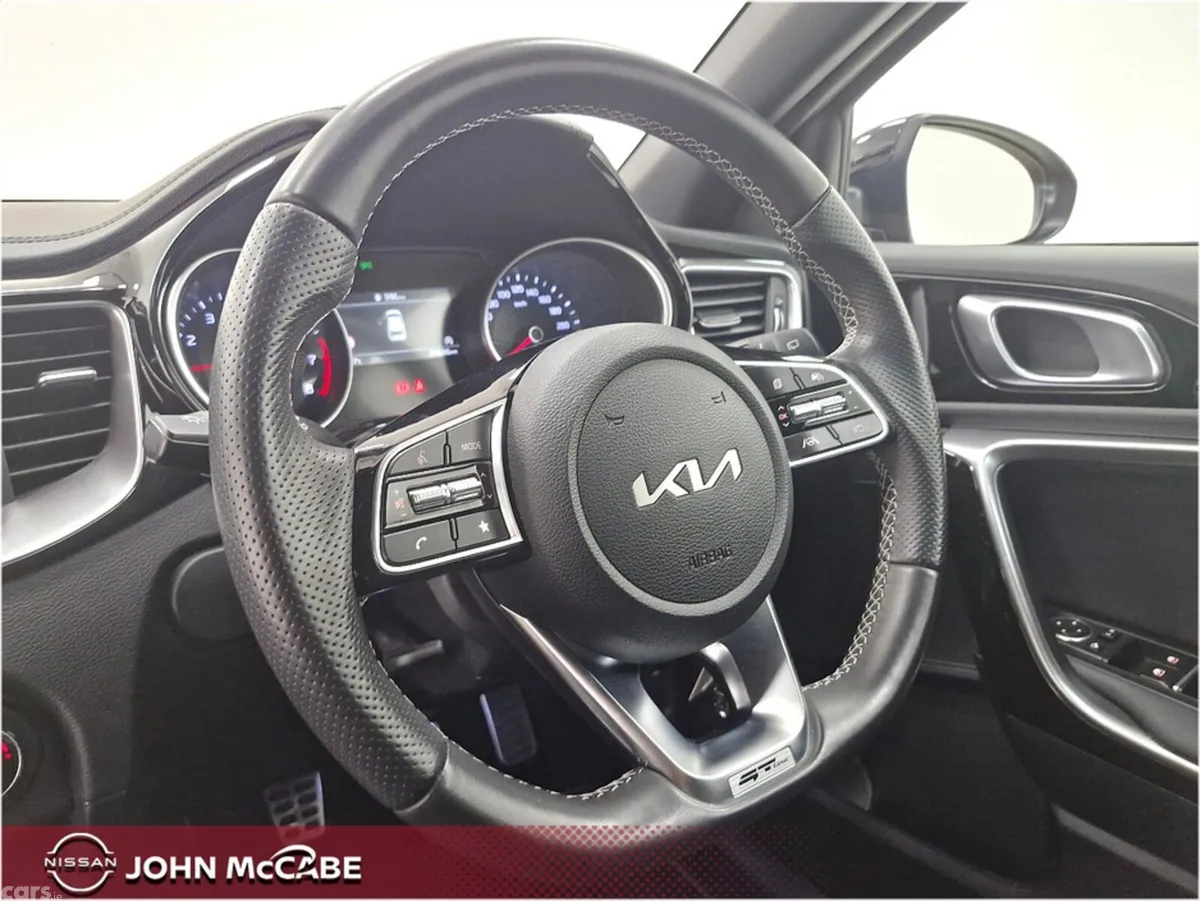 Kia Ceed Hatchback, Petrol, 2024, Orange