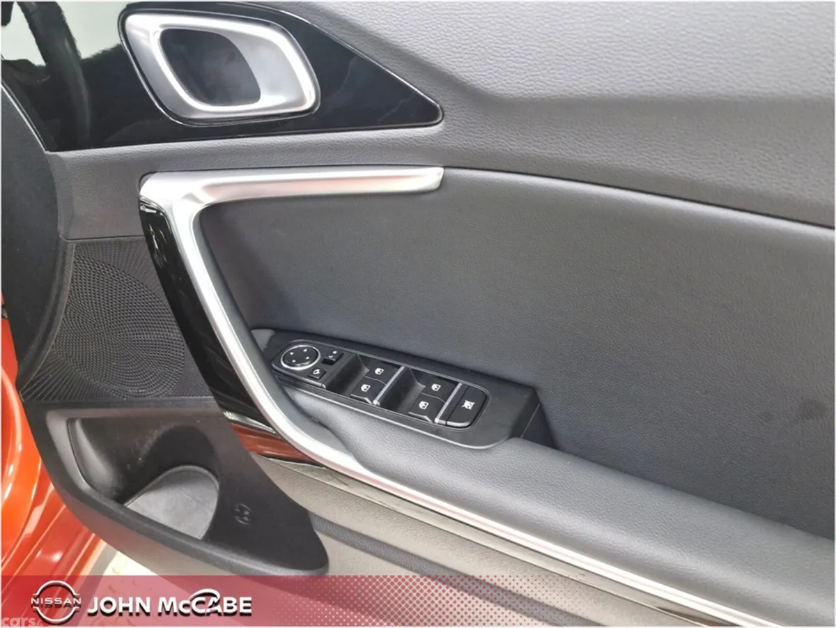 Kia Ceed Hatchback, Petrol, 2024, Orange