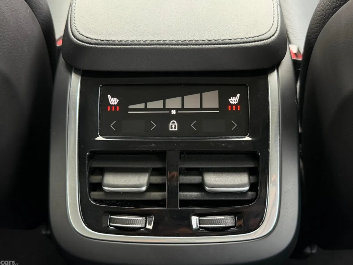 Volvo XC90 Estate, Petrol Plug-in Hybrid, 2024, Grey
