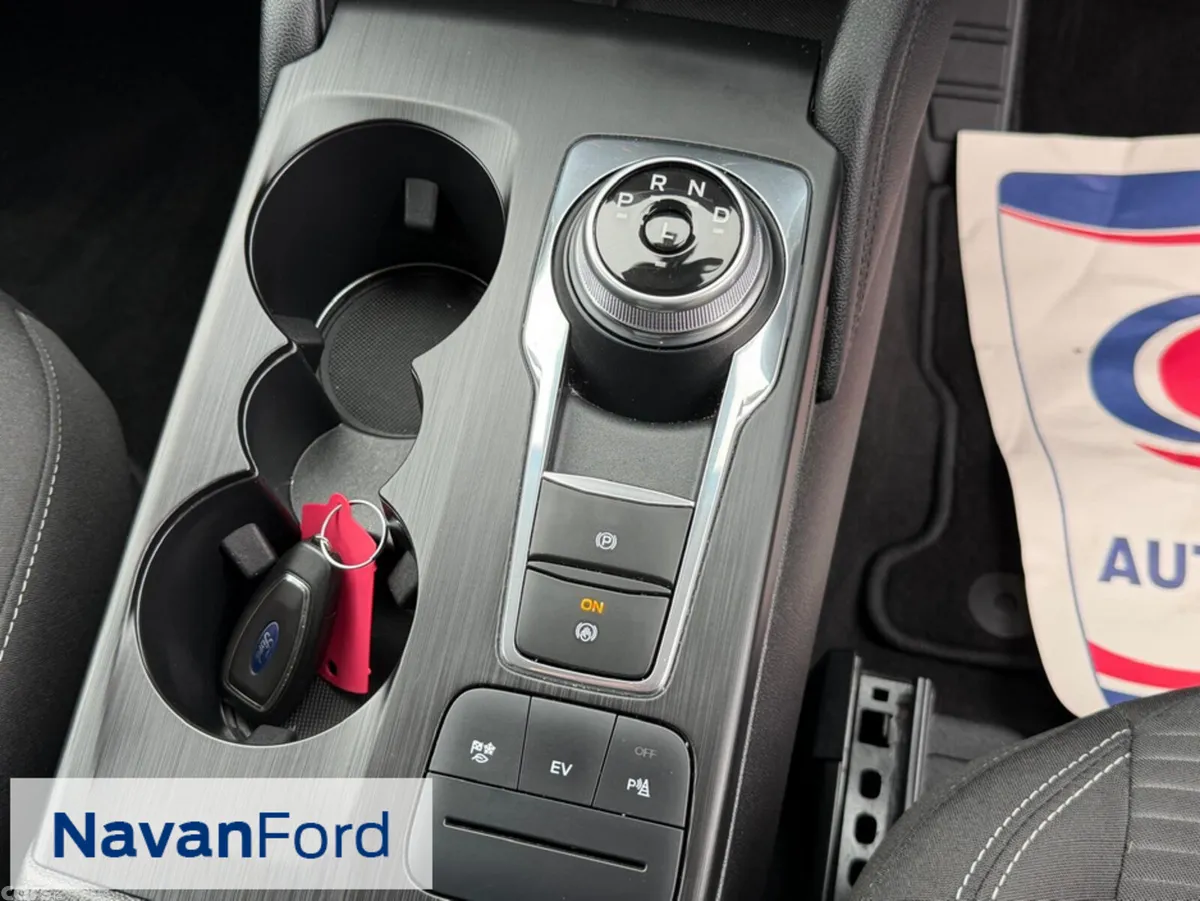 Ford Kuga SUV, Petrol, 2023, Red