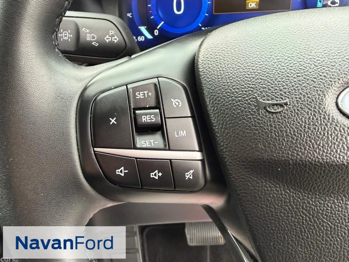 Ford Kuga SUV, Petrol, 2023, Red