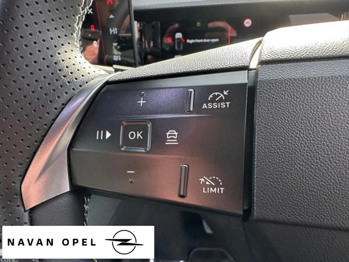 Opel Grandland SUV, Petrol Hybrid, 2027, Silver