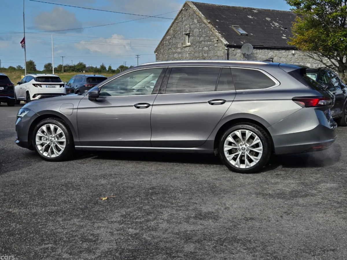 Skoda Superb Estate, Petrol Plug-in Hybrid, 2024, Grey