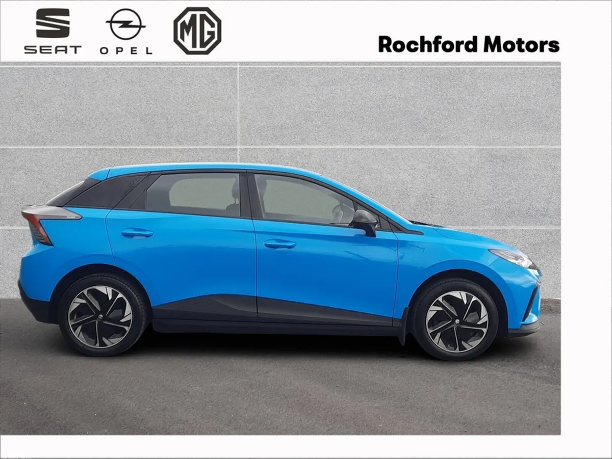 MG MG4 Hatchback, Electric, 2024, Blue