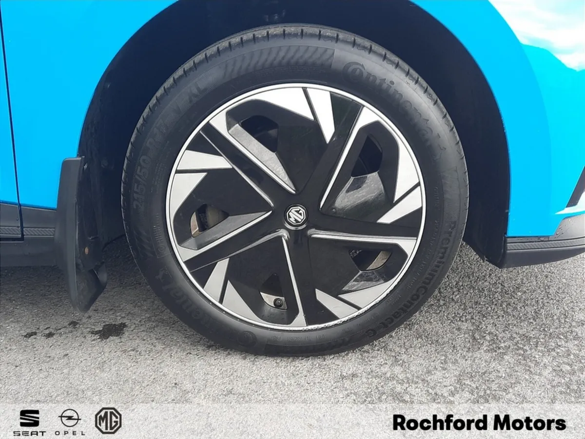 MG MG4 Hatchback, Electric, 2024, Blue