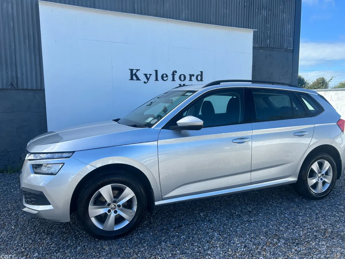 Skoda Kamiq Hatchback, Petrol, 2023, Grey