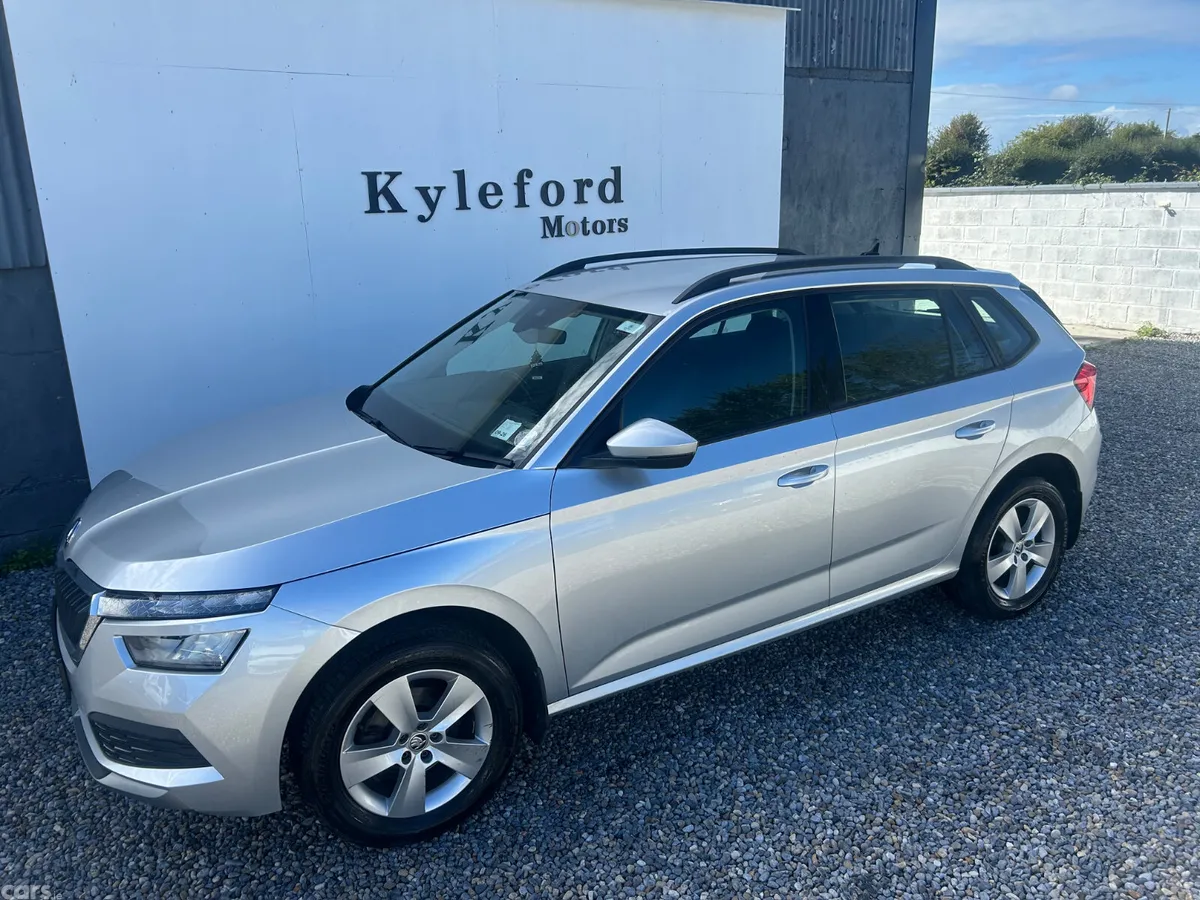 Skoda Kamiq Hatchback, Petrol, 2023, Grey