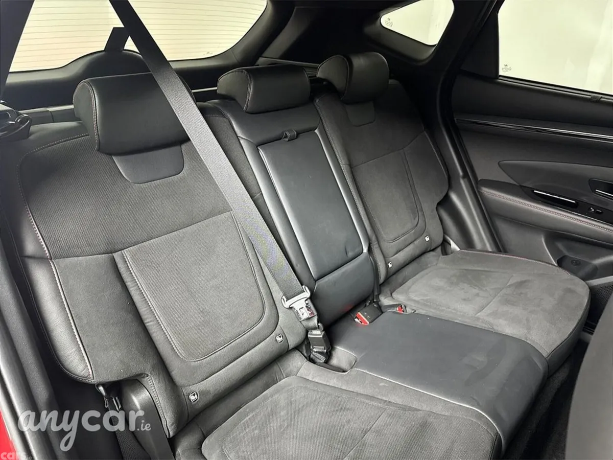 Hyundai Tucson MPV, Petrol Plug-in Hybrid, 2023, Red