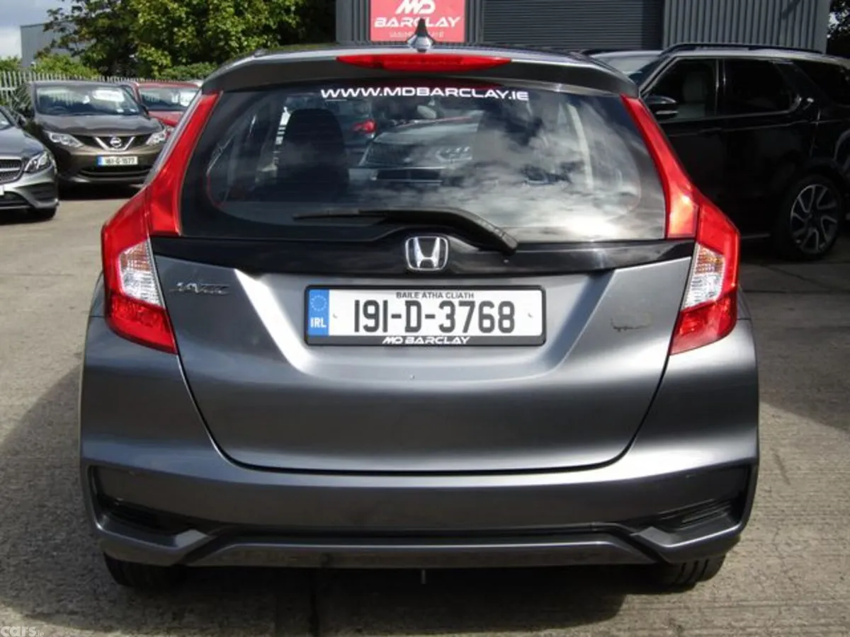 Honda Jazz Hatchback, Petrol, 2019, Grey