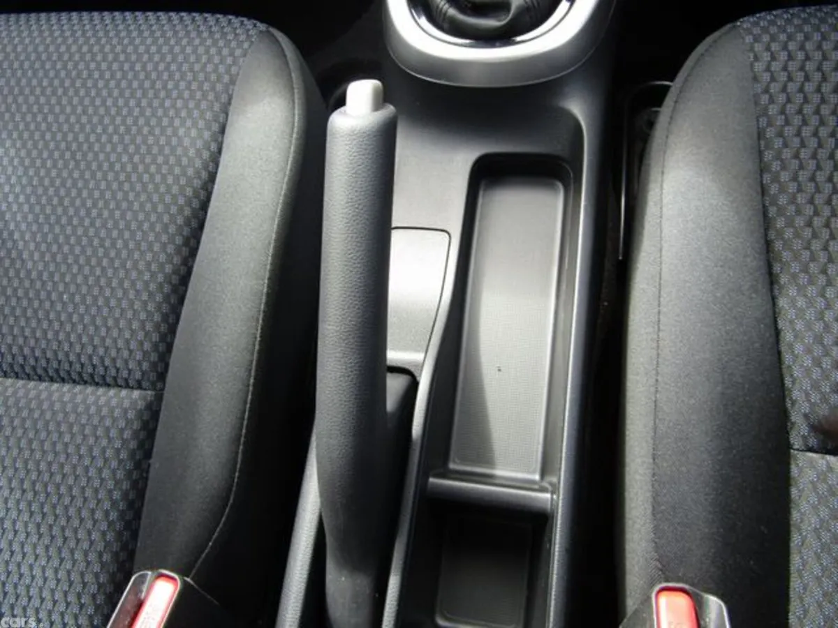 Honda Jazz Hatchback, Petrol, 2019, Grey