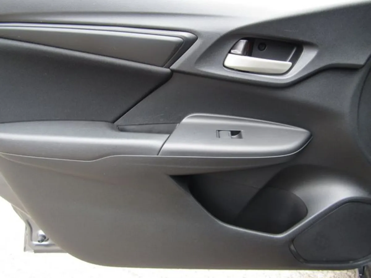 Honda Jazz Hatchback, Petrol, 2019, Grey