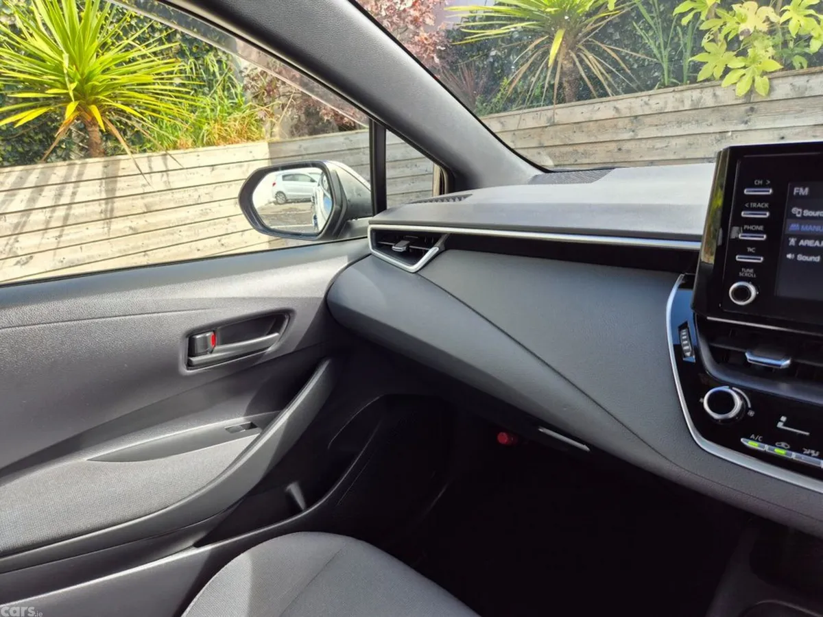 Toyota Corolla Hatchback, Petrol Hybrid, 2022, Grey