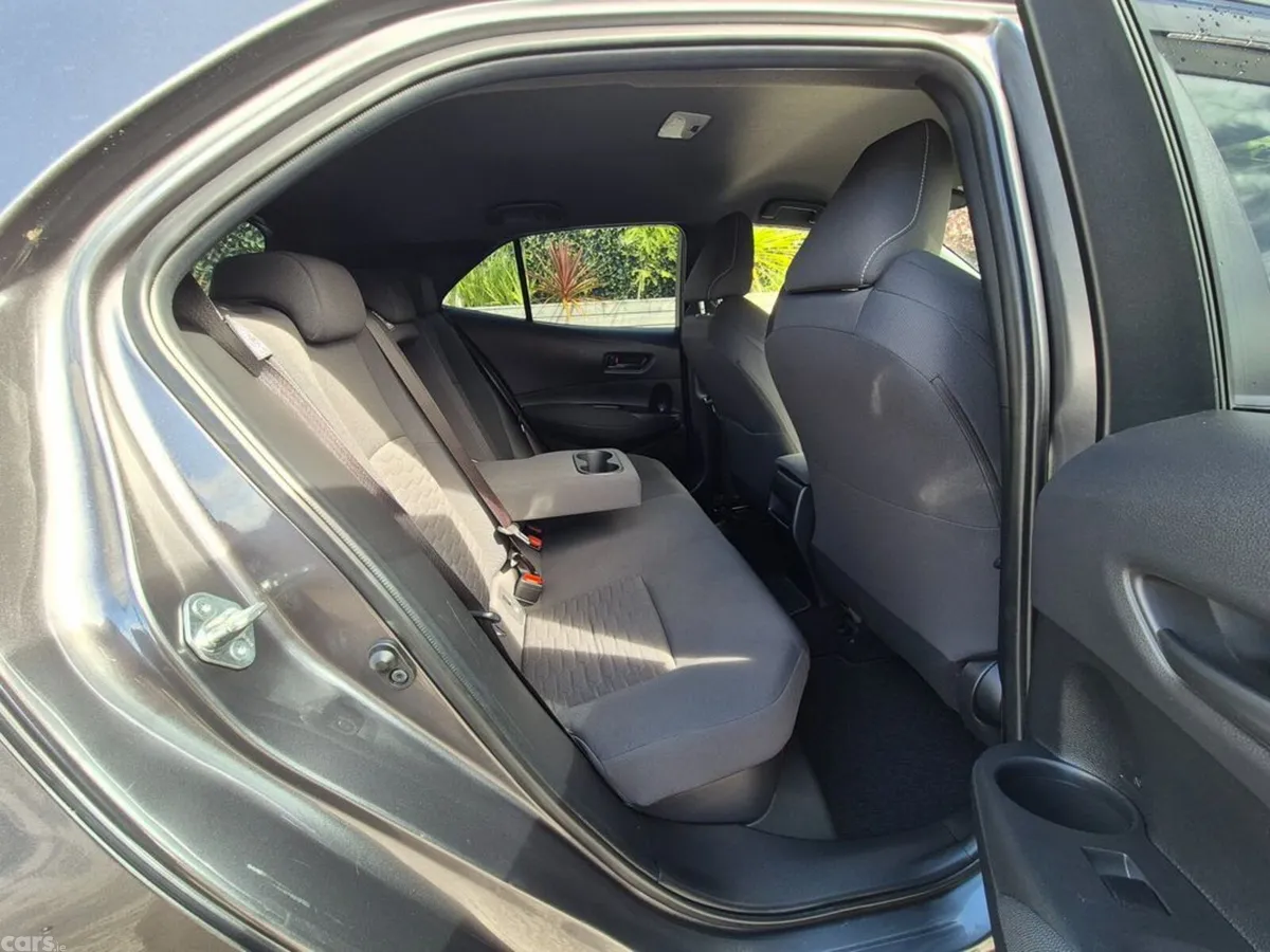 Toyota Corolla Hatchback, Petrol Hybrid, 2022, Grey