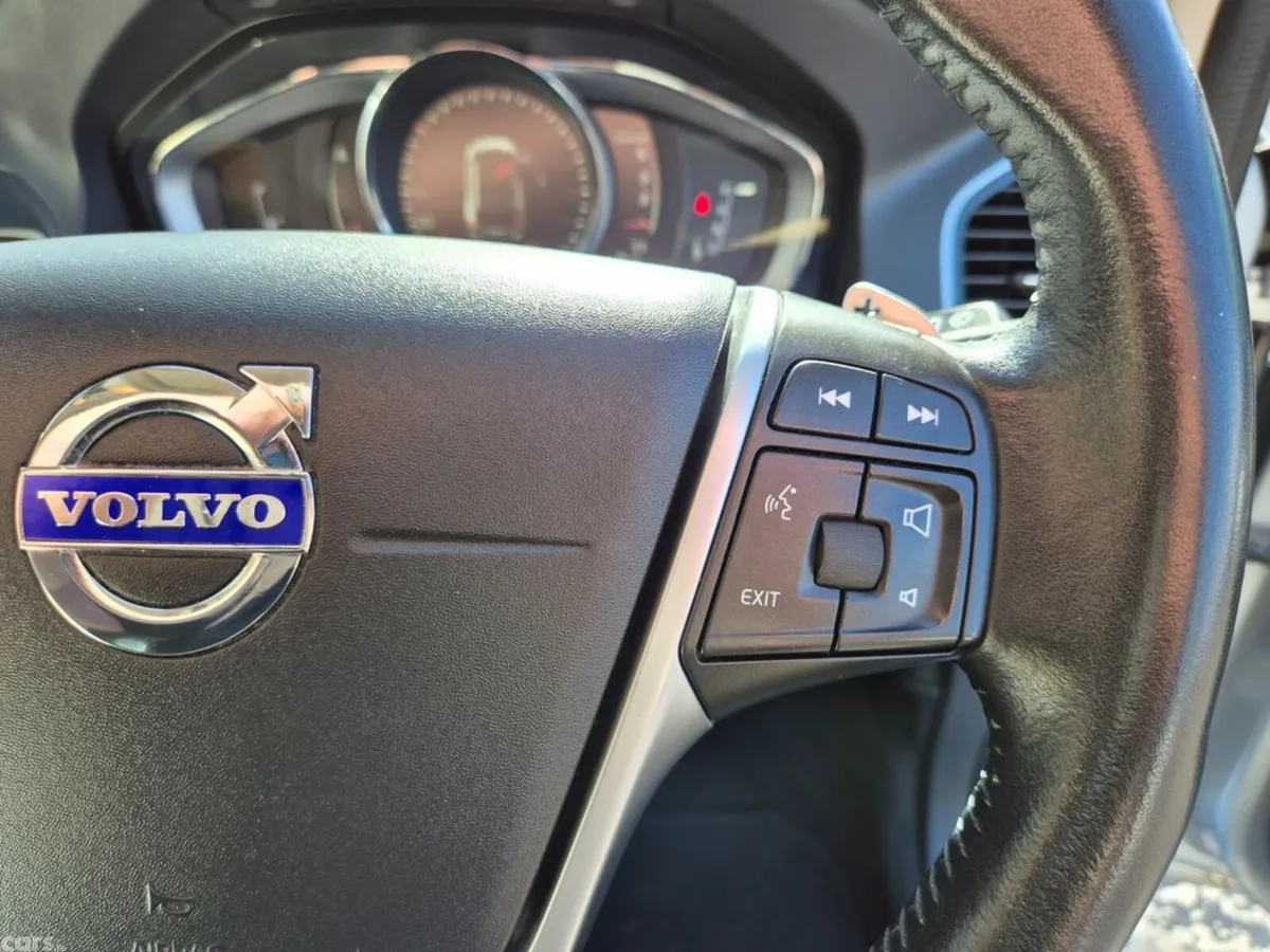 Volvo XC60 SUV, Diesel, 2017, Silver