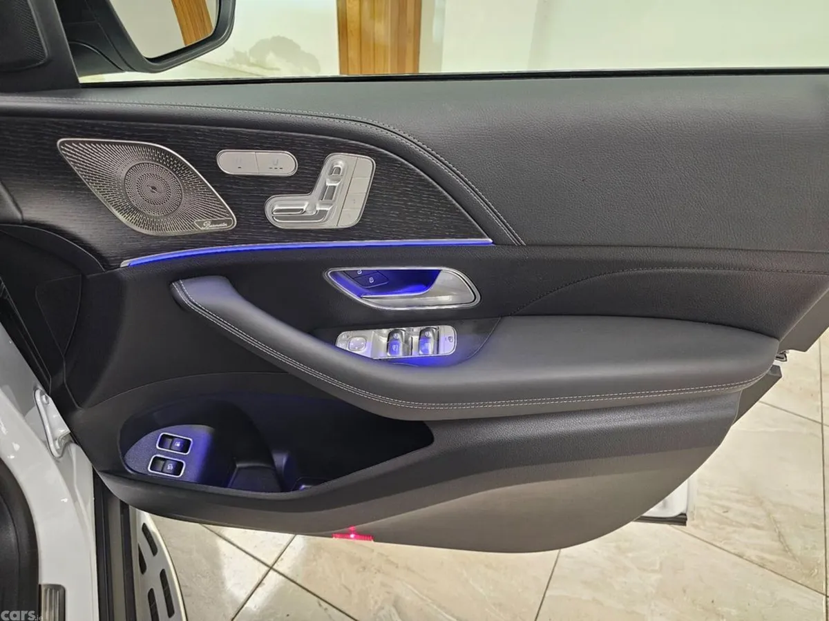 Mercedes-Benz GLE SUV, Petrol Plug-in Hybrid, 2025, White