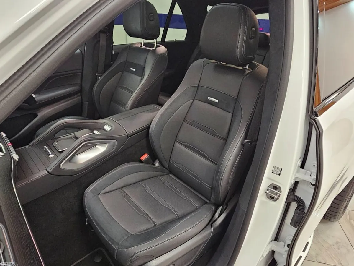 Mercedes-Benz GLE SUV, Petrol Plug-in Hybrid, 2025, White