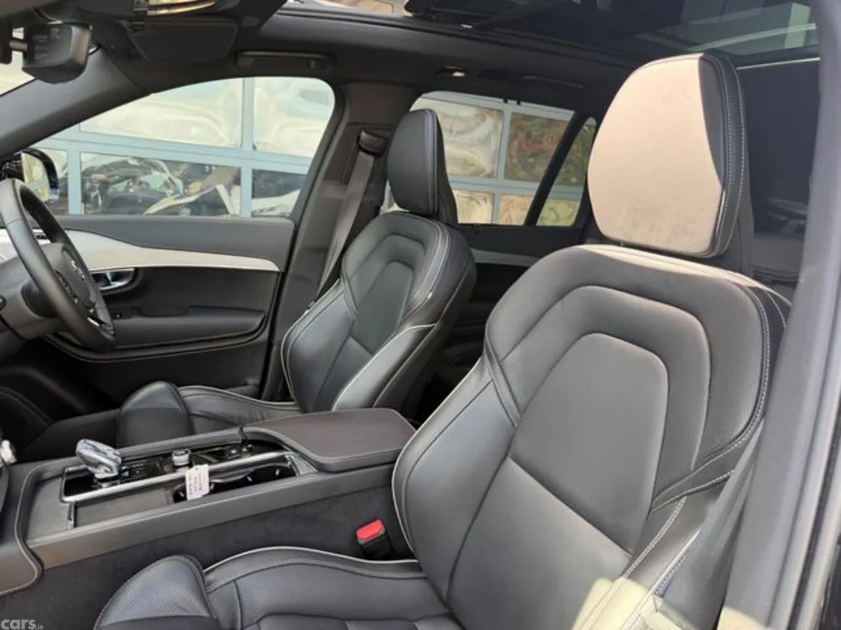 Volvo XC90 SUV, Petrol Plug-in Hybrid, 2024, Black