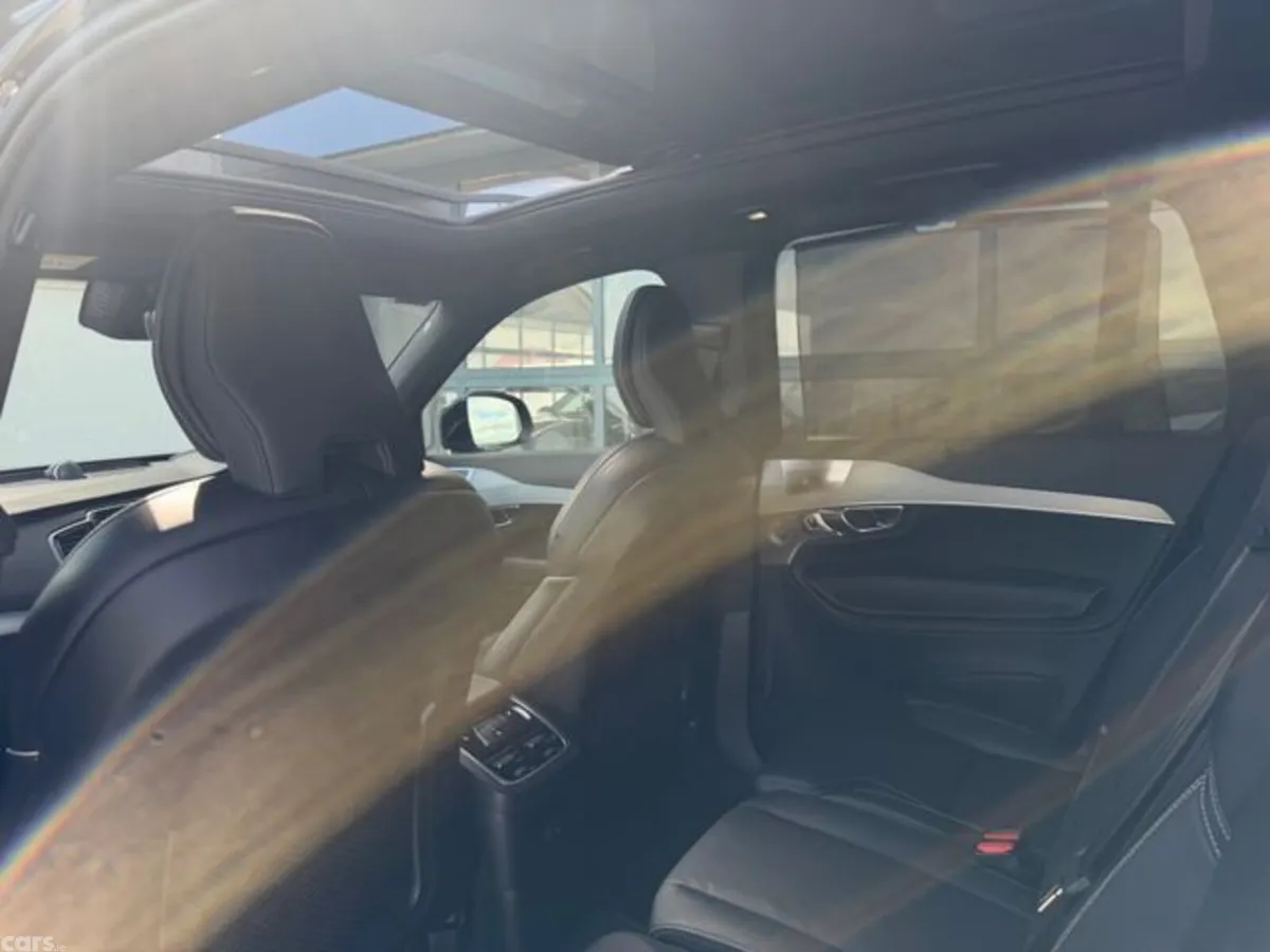 Volvo XC90 SUV, Petrol Plug-in Hybrid, 2024, Black
