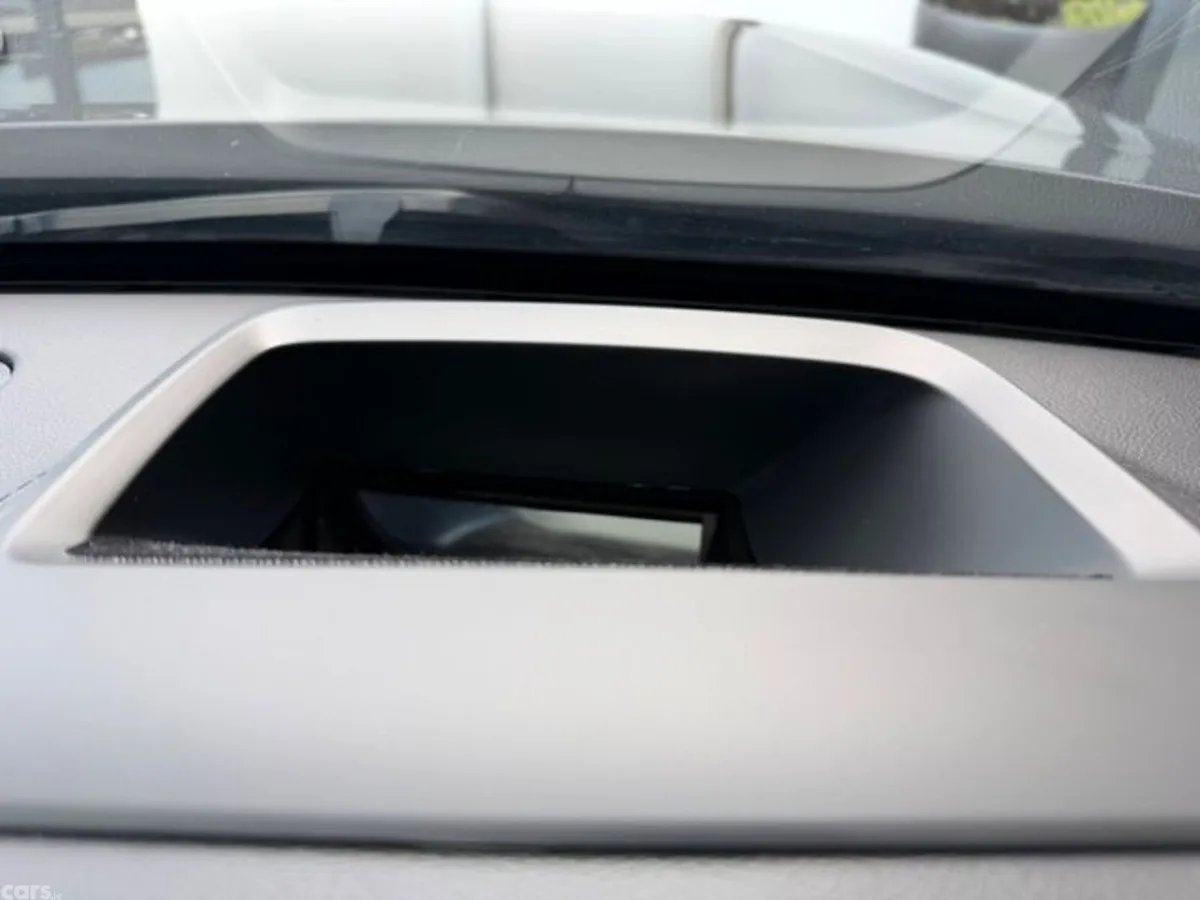Volvo XC90 SUV, Petrol Plug-in Hybrid, 2024, Black