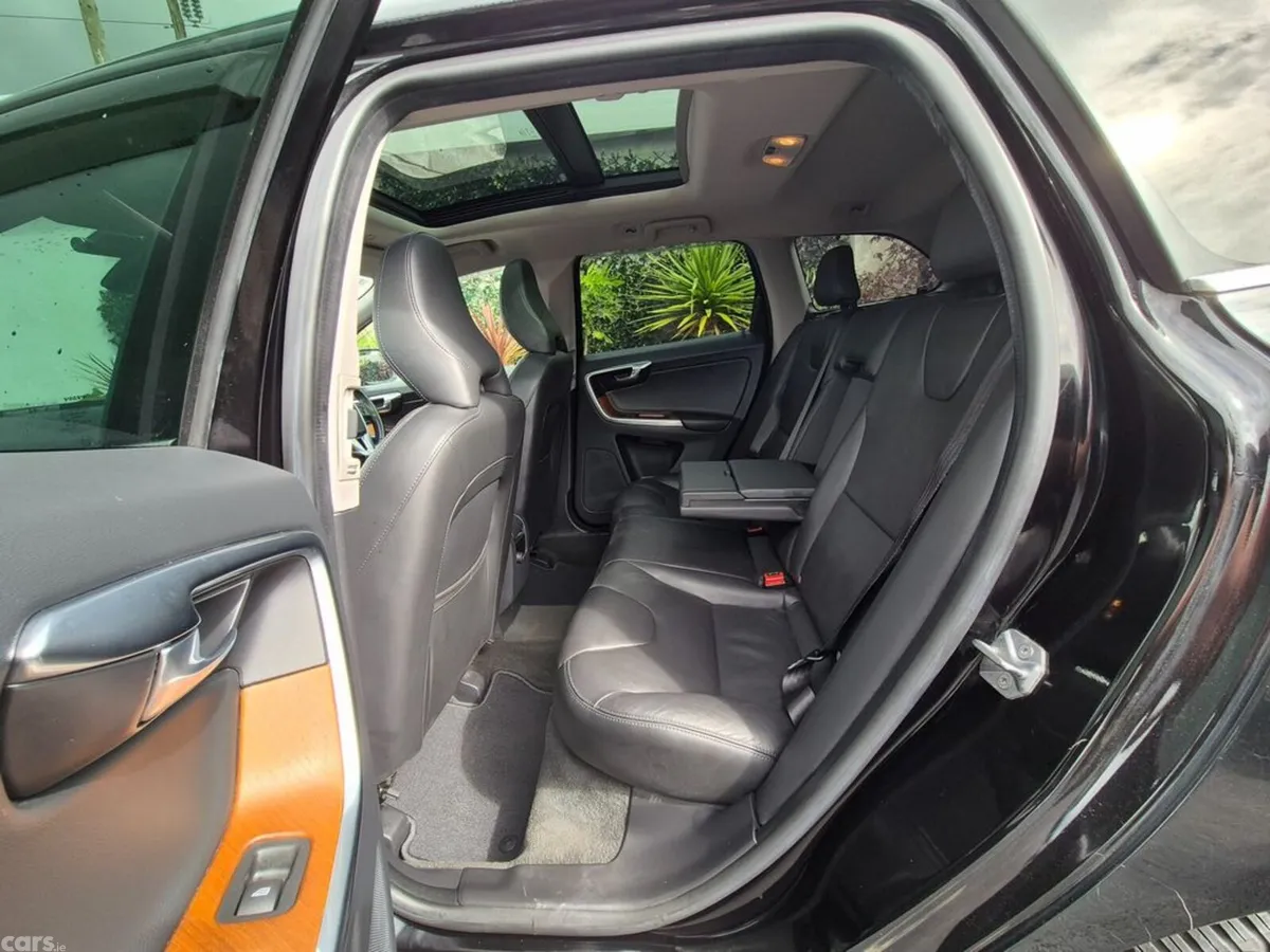 Volvo XC60 SUV, Diesel, 2017, Black