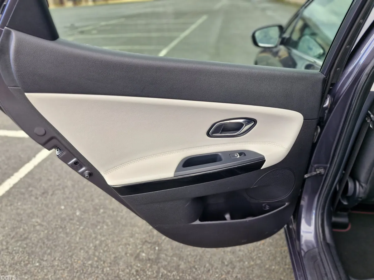 Kia Ceed Hatchback, Diesel, 2017, Grey