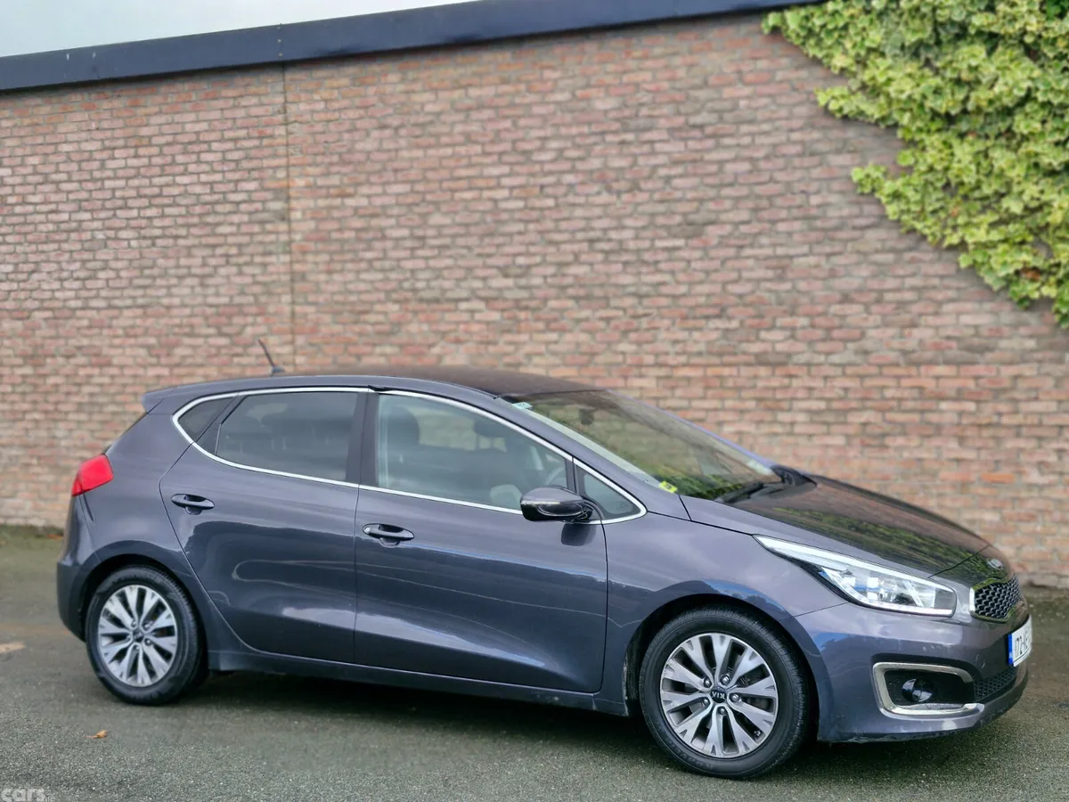 Kia Ceed Hatchback, Diesel, 2017, Grey