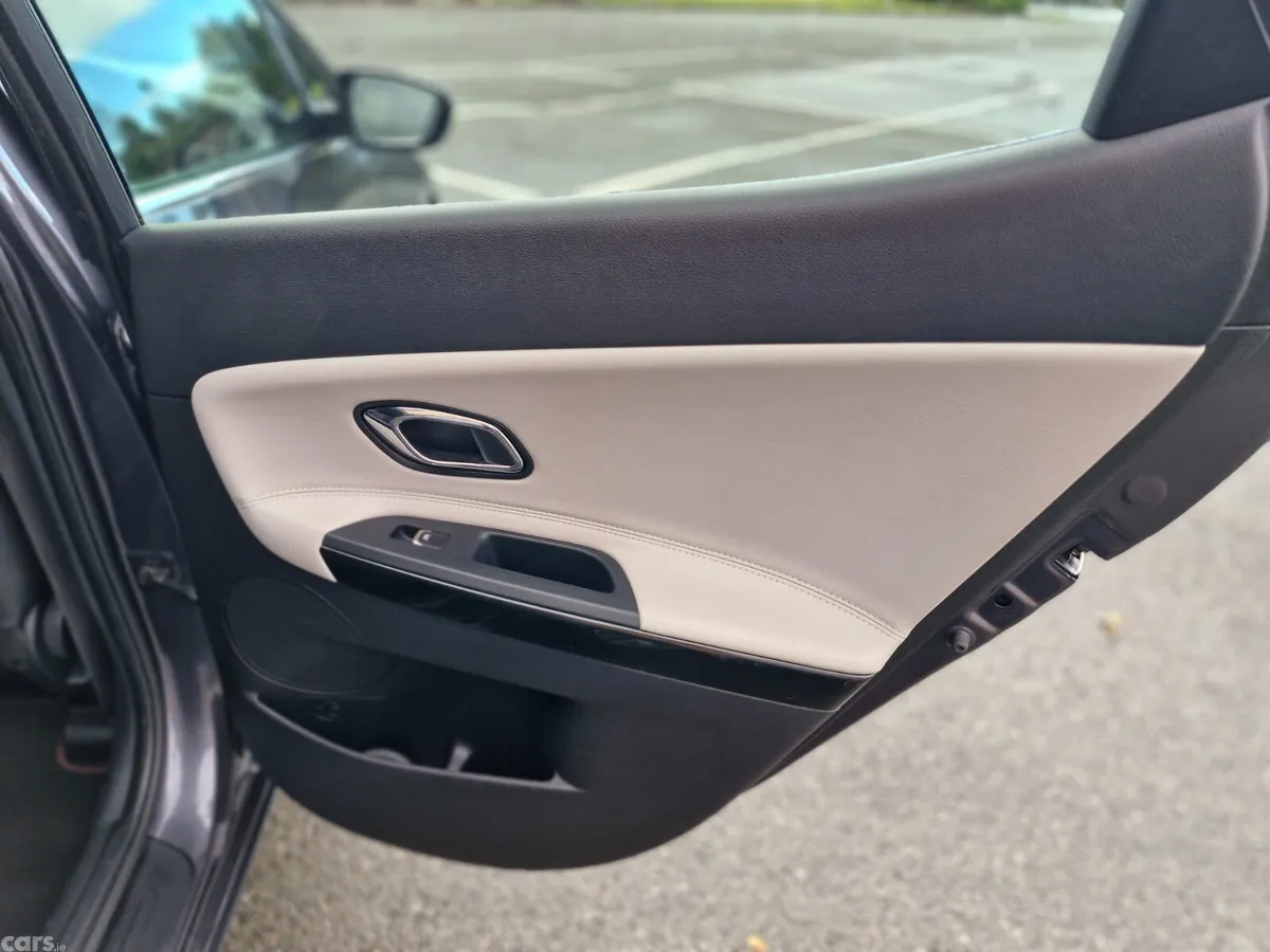 Kia Ceed Hatchback, Diesel, 2017, Grey