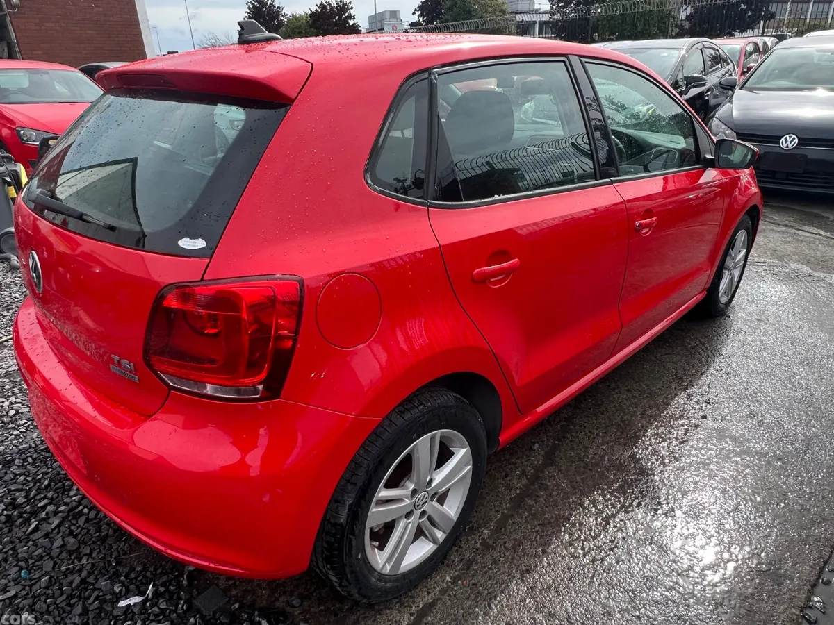 Volkswagen Polo Hatchback, Petrol, 2013, Red