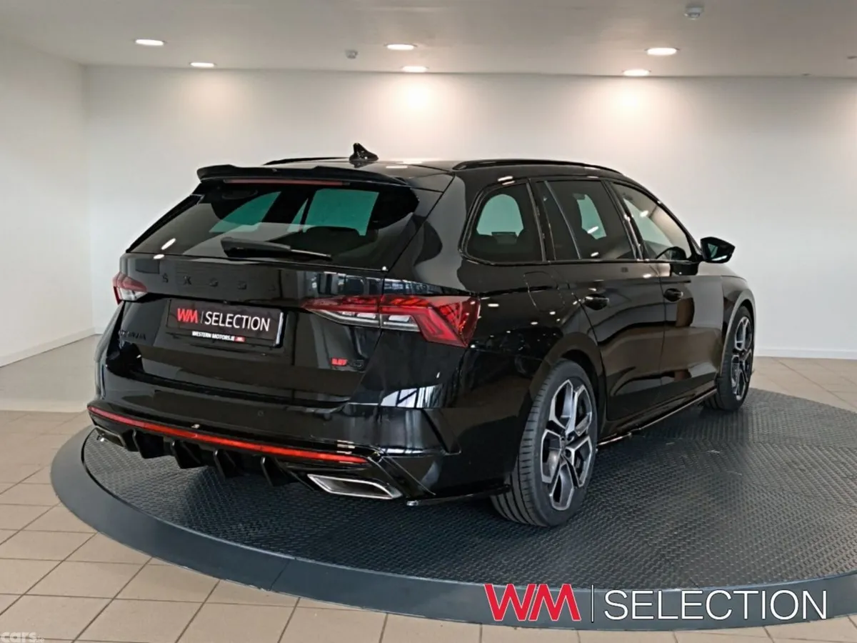 Skoda Octavia Estate, Diesel, 2024, Black