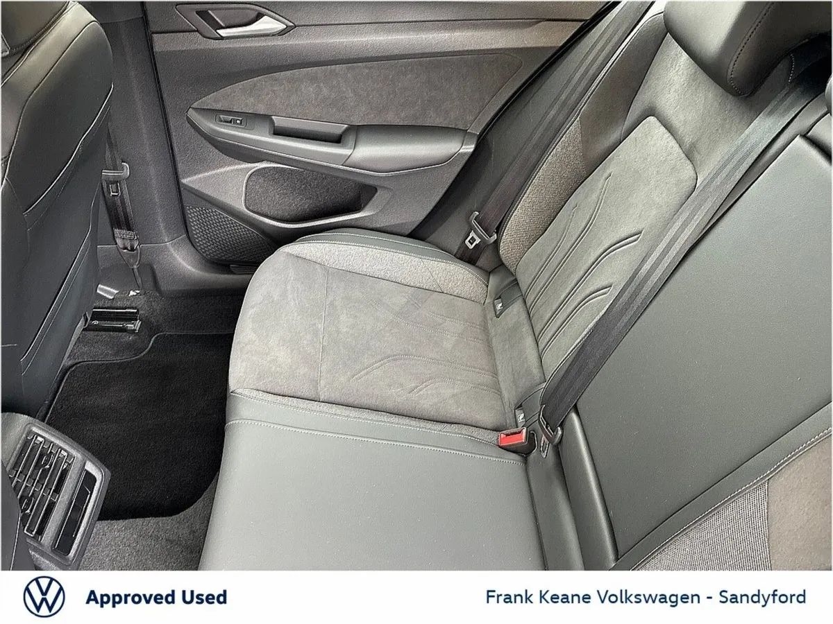 Volkswagen Golf Estate, Diesel, 2024, Grey