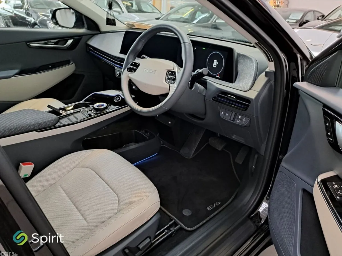 Kia EV6 MPV, Electric, 2024, Black
