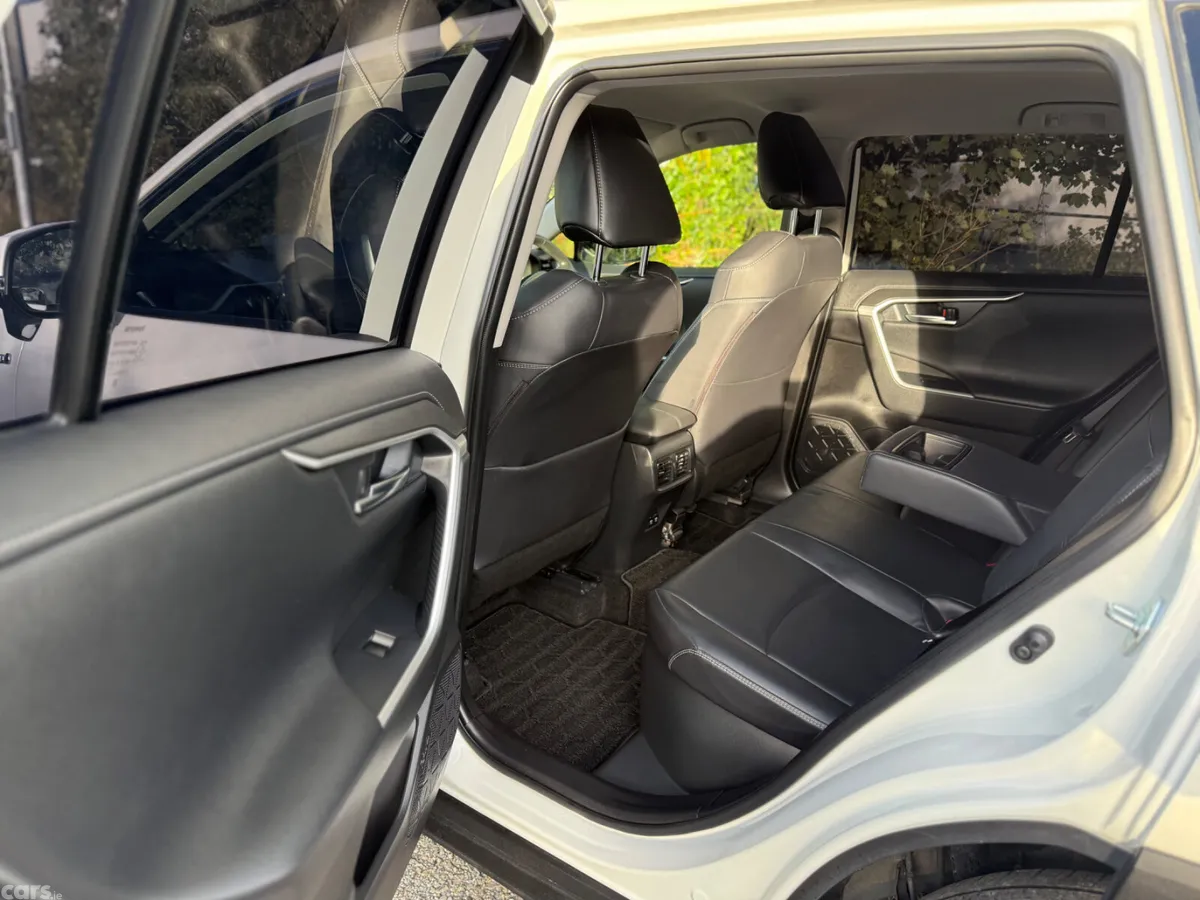 Toyota RAV4 SUV, Petrol Hybrid, 2020, White