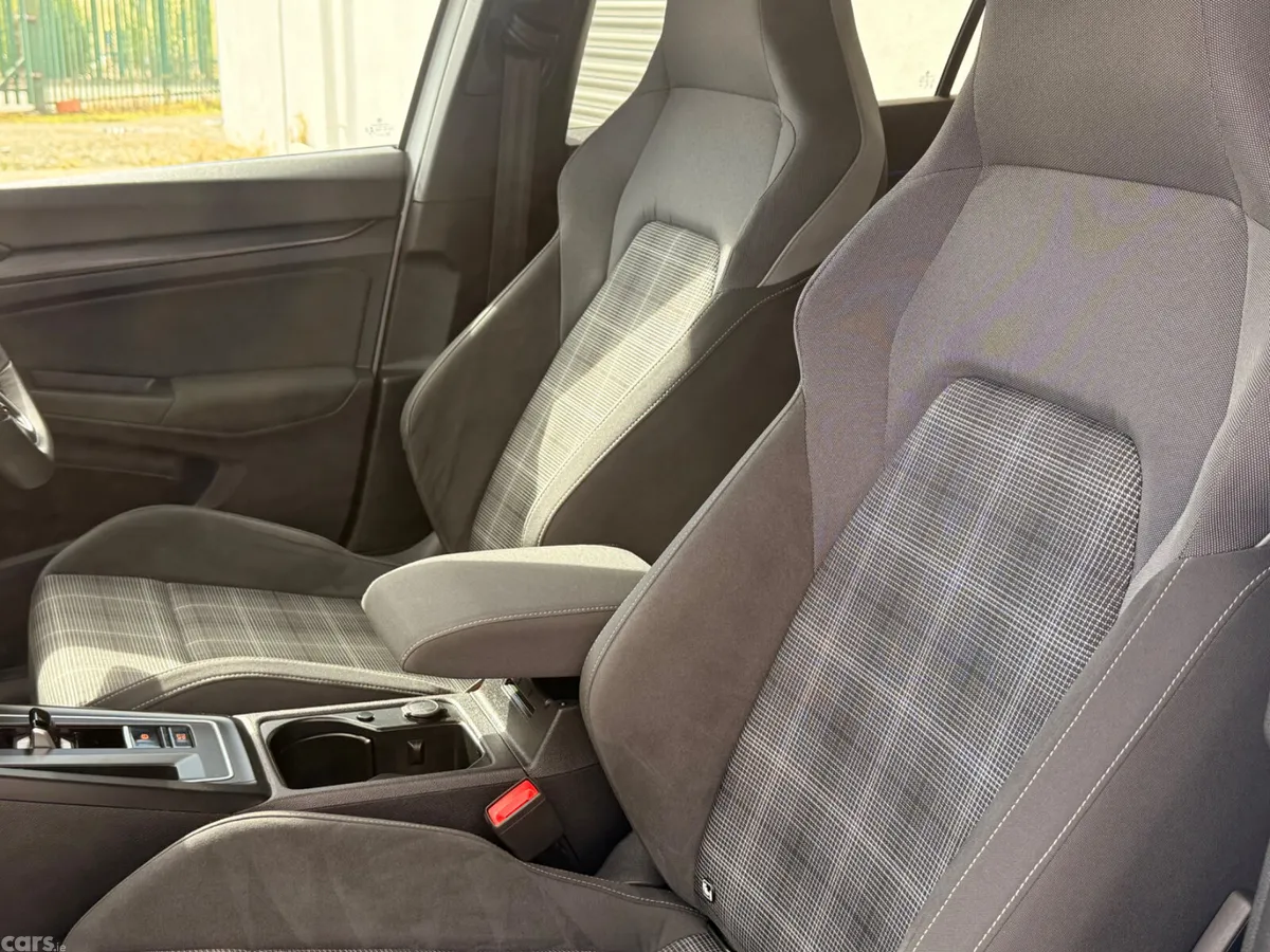 Volkswagen Golf Hatchback, Diesel, 2022, White