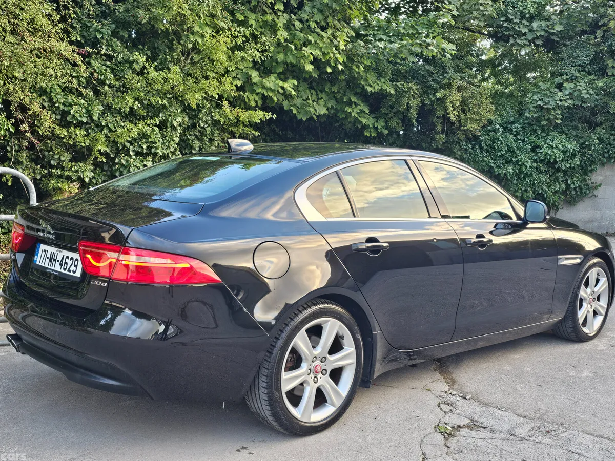 Jaguar XE Saloon, Diesel, 2017, Black