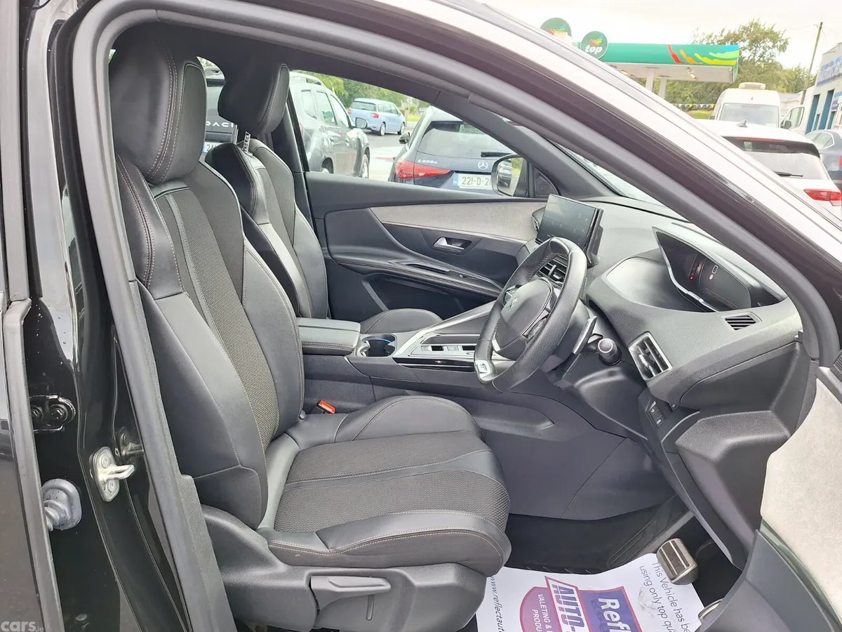 Peugeot 3008 MPV, Diesel, 2024, Black