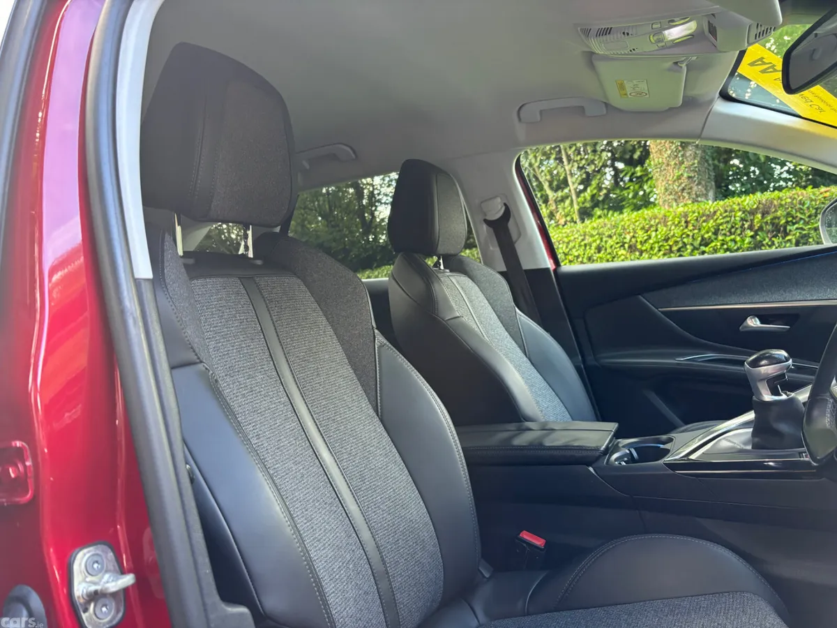 Peugeot 3008 SUV, Diesel, 2017, Red