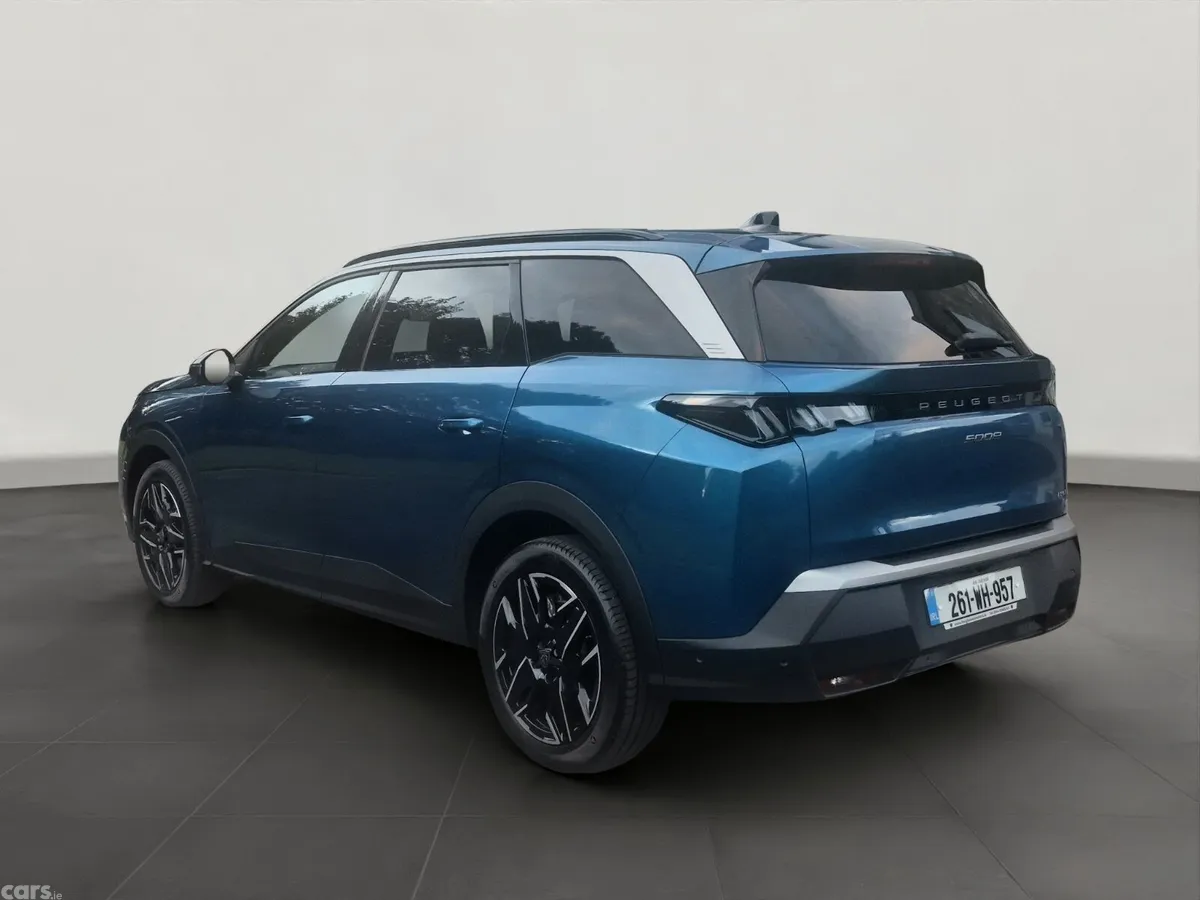 Peugeot 5008 MPV, Petrol Hybrid, 2026, Blue