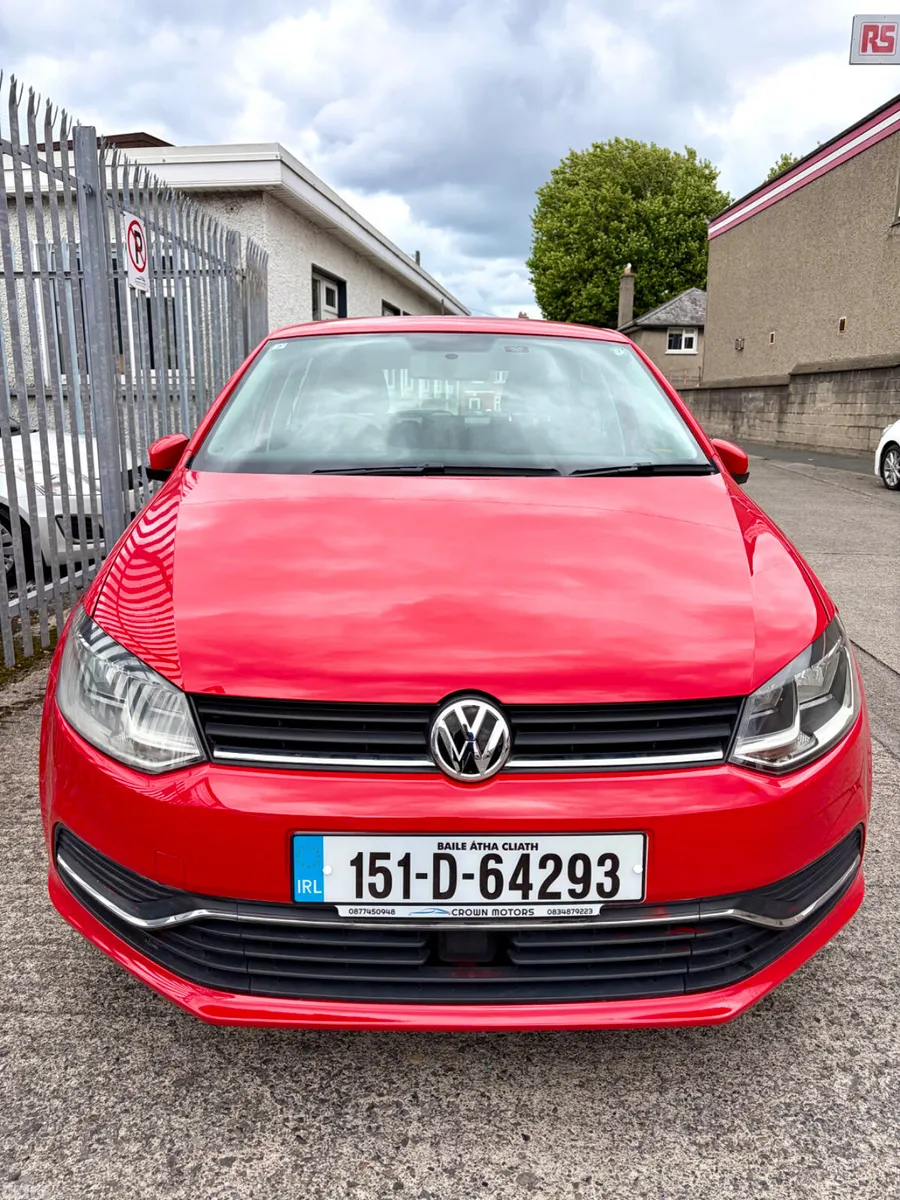 Volkswagen Polo Hatchback, Petrol, 2015, Red