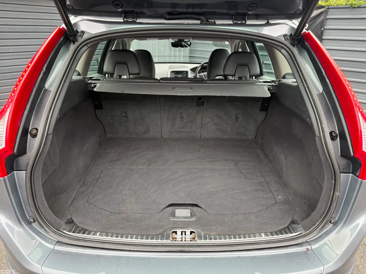 Volvo XC60 SUV, Diesel, 2016, Grey