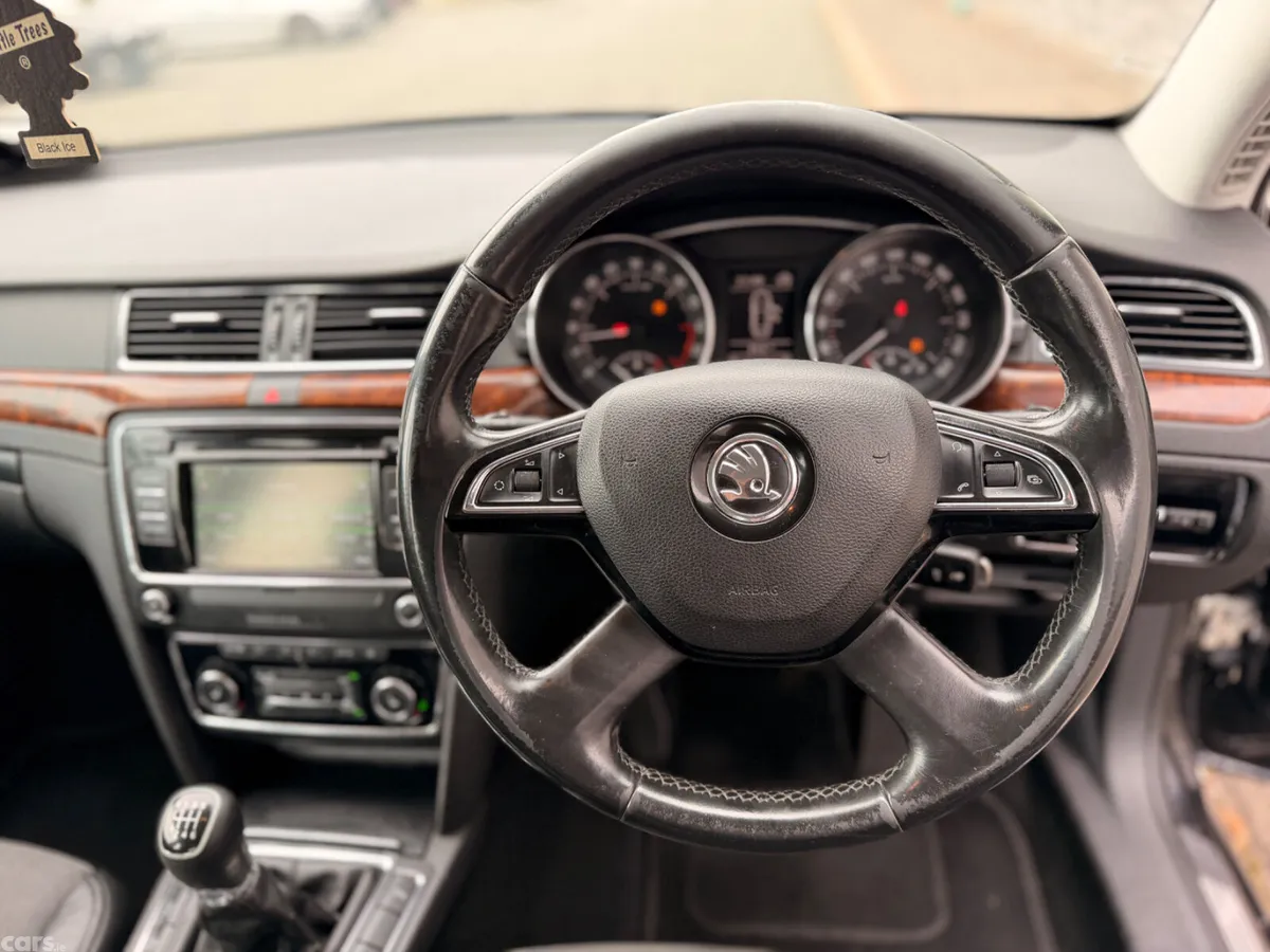 Skoda Superb Saloon, Diesel, 2014, Black