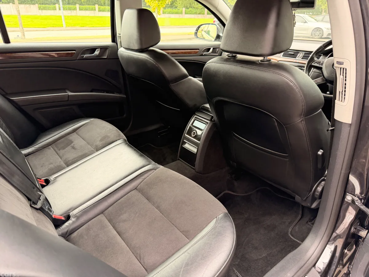 Skoda Superb Saloon, Diesel, 2014, Black