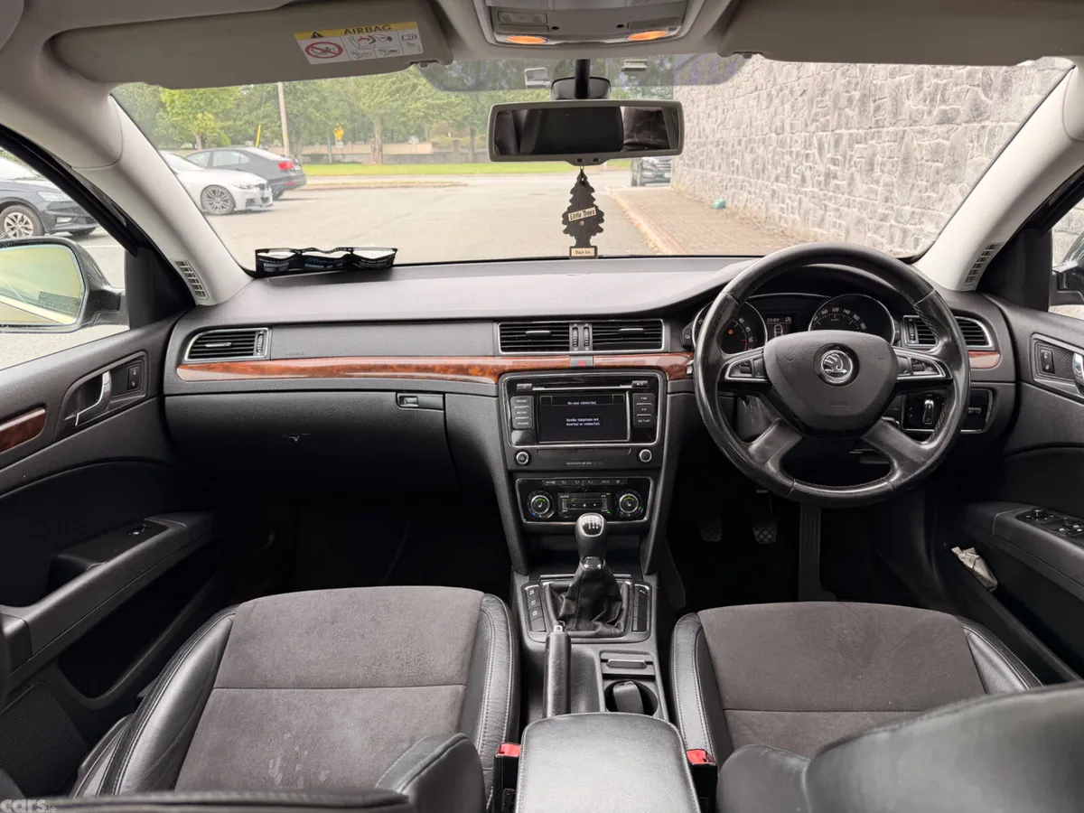 Skoda Superb Saloon, Diesel, 2014, Black