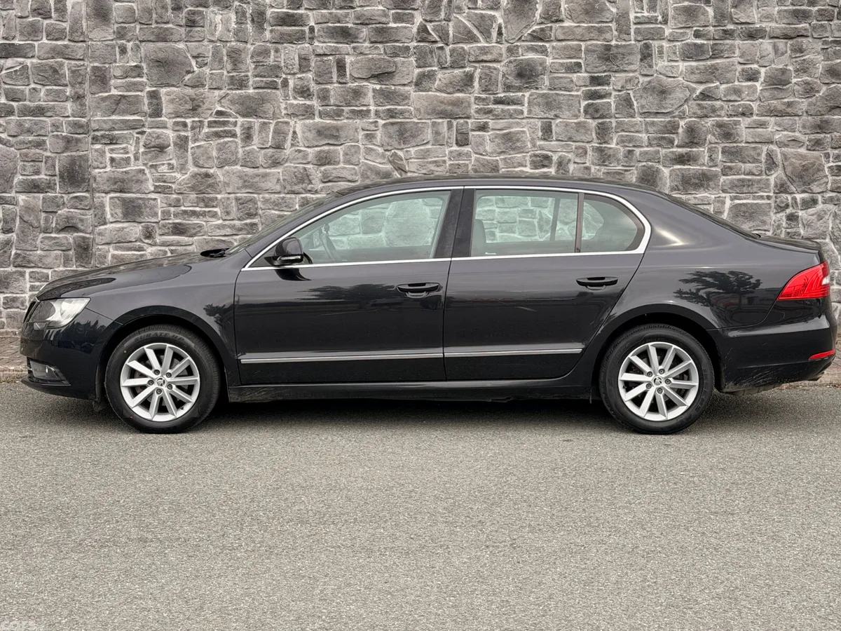 Skoda Superb Saloon, Diesel, 2014, Black